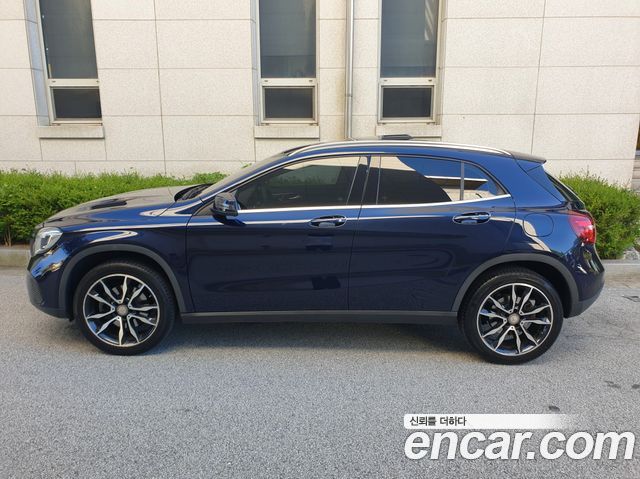 Mercedes-Benz GLA-Class (X156) GLA250 4MATIC 2018 — фото 21