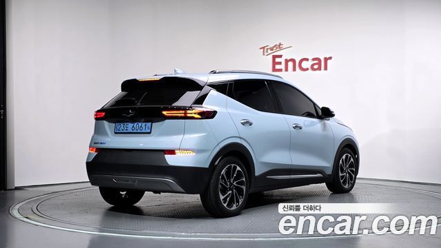 Chevrolet Bolt EUV Premier 2023 — фото 2