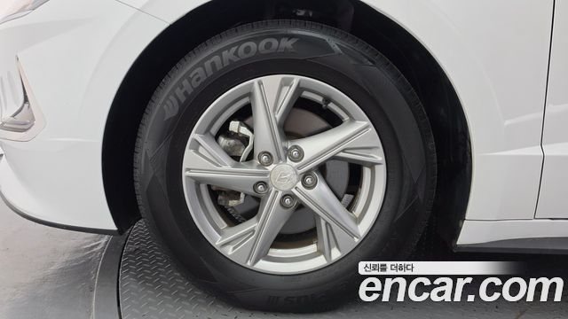Hyundai Sonata (DN8) 2.0 LPG(rental car) Smart 2020 — фото 5