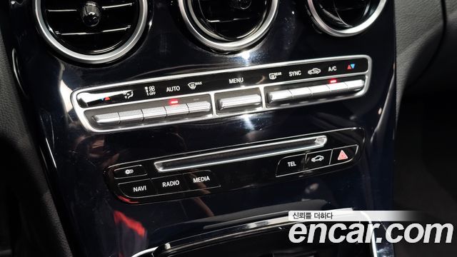 Mercedes-Benz C-Class (W205) C200 2016 — фото 12
