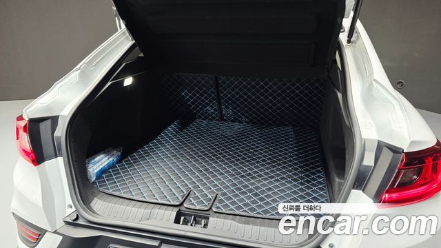 Renault Korea XM3 1.3 TCe RE Signature 2023 — фото 17