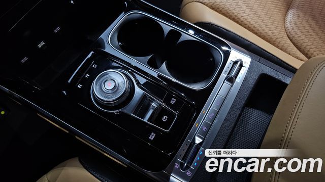Kia Carnival (IV) Gasoline 7-Seater Signature 2023 — фото 9