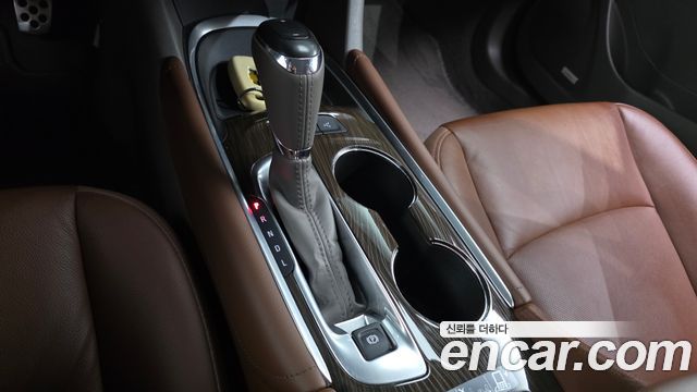 Chevrolet Malibu 2.0 Turbo LTZ Premium 2017 — фото 9
