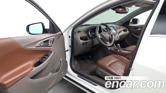 Chevrolet Malibu 2.0 Turbo LTZ Premium 2017 — фото 10