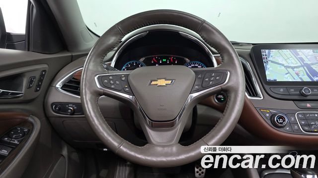 Chevrolet Malibu 2.0 Turbo LTZ Premium 2017 — фото 13