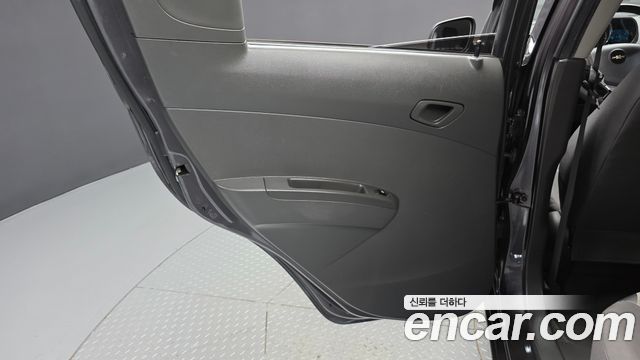 Chevrolet Spark LS Standard 2014 — фото 25