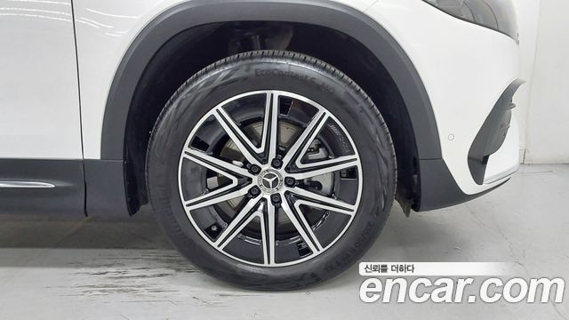 Mercedes-Benz EQB (X243) EQB300 4MATIC AMG Line 2025 — фото 5