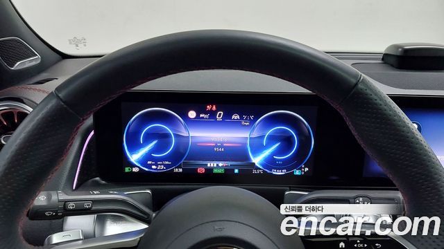Mercedes-Benz EQB (X243) EQB300 4MATIC AMG Line 2025 — фото 8