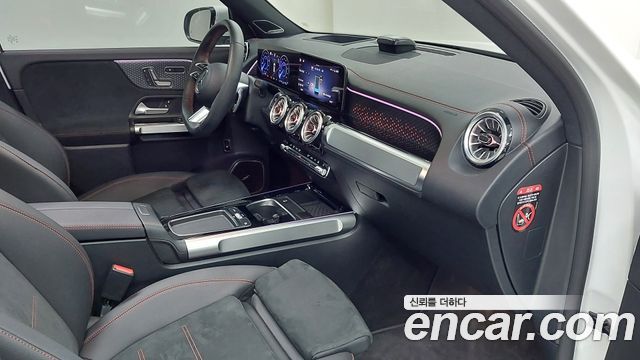 Mercedes-Benz EQB (X243) EQB300 4MATIC AMG Line 2025 — фото 9