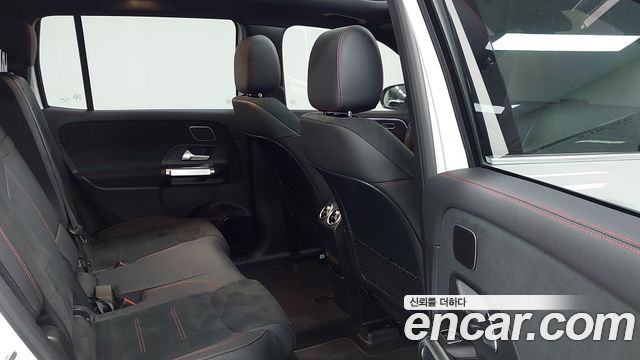 Mercedes-Benz EQB (X243) EQB300 4MATIC AMG Line 2025 — фото 10