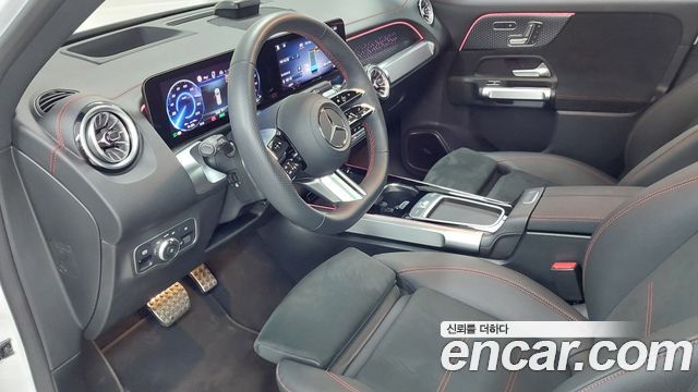 Mercedes-Benz EQB (X243) EQB300 4MATIC AMG Line 2025 — фото 18