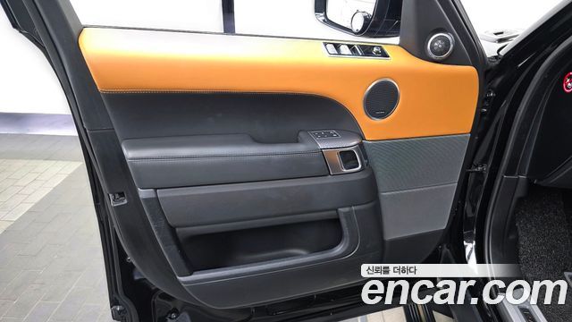 Land Rover Range Rover Sport (II) 3.0 SDV6 HSE Dynamic 2019 — фото 30
