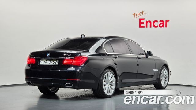 BMW 7 Series (F01) 750Li xDrive Individual 2015 — фото 2