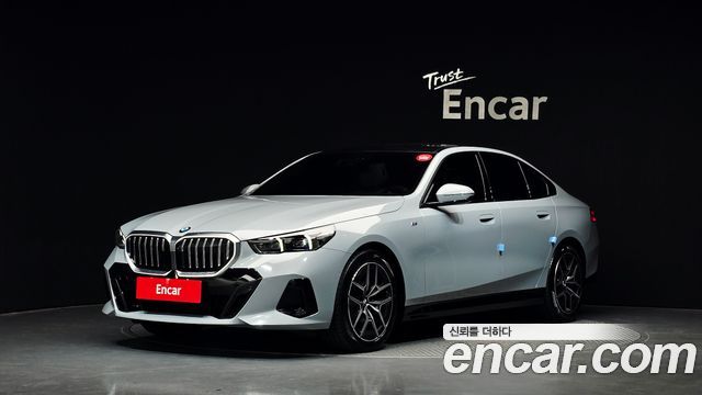 BMW 5 Series (G60) 520i M Sport 2025 — фото 1