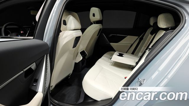 BMW 5 Series (G60) 520i M Sport 2025 — фото 11