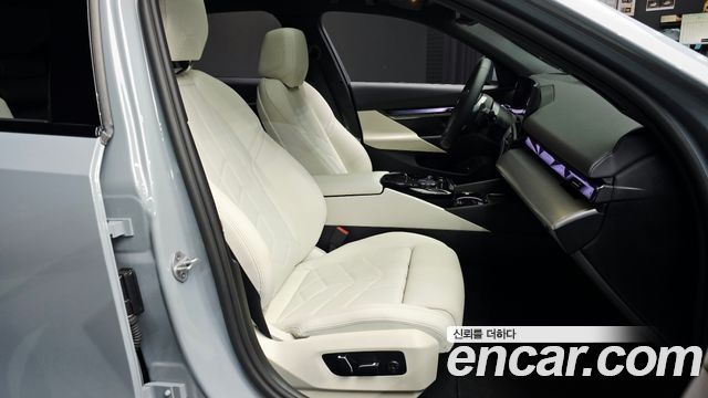 BMW 5 Series (G60) 520i M Sport 2025 — фото 12