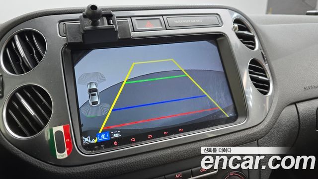 Volkswagen Tiguan 2.0 TDI Comfort 5N 2015 — фото 14