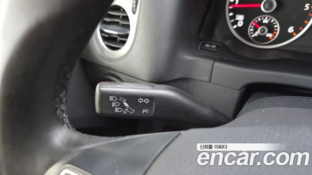Volkswagen Tiguan 2.0 TDI Comfort 5N 2015 — фото 20