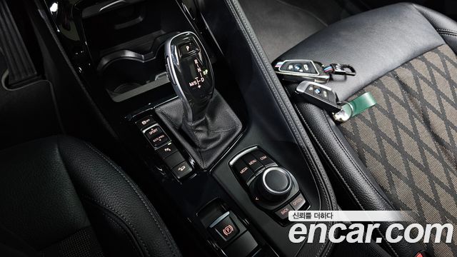 BMW X1 (F48) xDrive 20i xLine 2021 — фото 9
