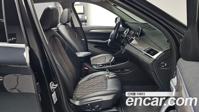BMW X1 (F48) xDrive 20i xLine 2021 — фото 11
