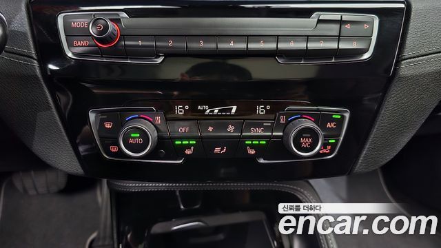 BMW X1 (F48) xDrive 20i xLine 2021 — фото 18