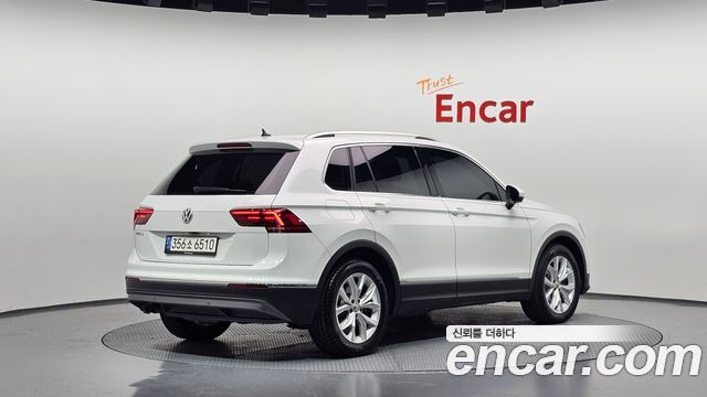 Volkswagen Tiguan (II) 2.0 TDI Premium 2020 — фото 2