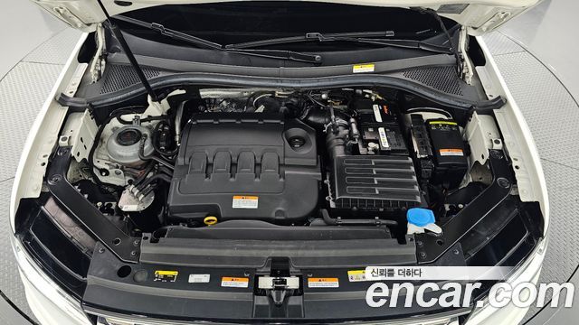 Volkswagen Tiguan (II) 2.0 TDI Premium 2020 — фото 6