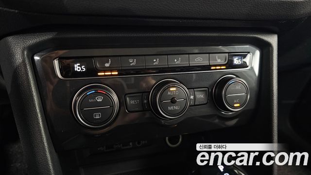 Volkswagen Tiguan (II) 2.0 TDI Premium 2020 — фото 18