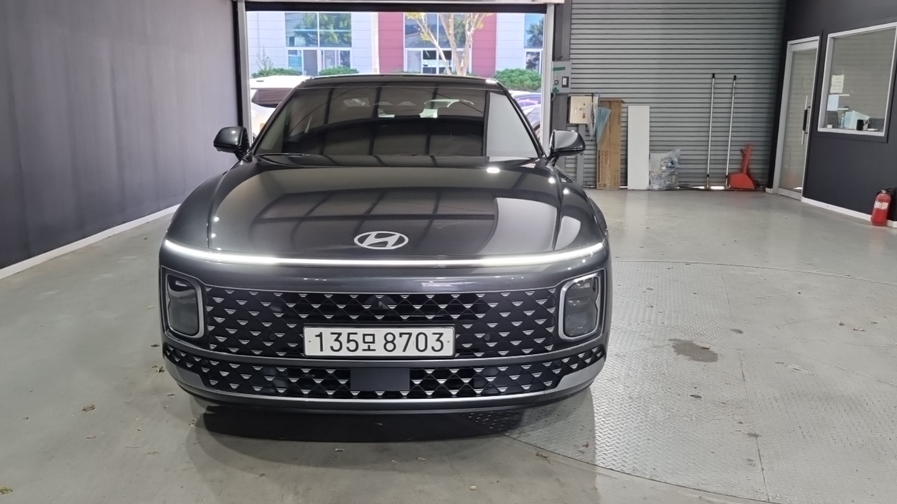 Hyundai Grandeur (GN7) 2,5 Gasoline 2WD Exclusive 2025 — фото 3