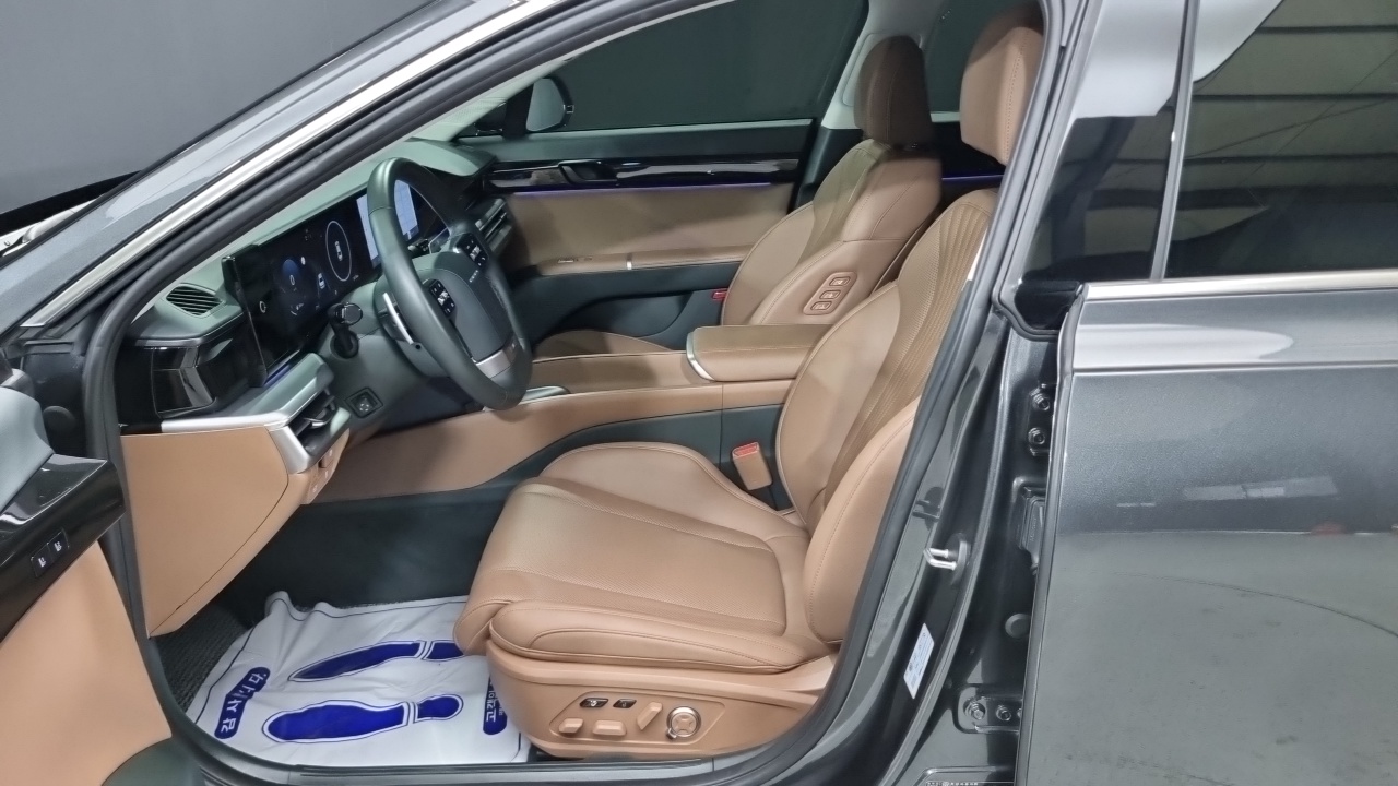 Hyundai Grandeur (GN7) 2,5 Gasoline 2WD Exclusive 2025 — фото 10