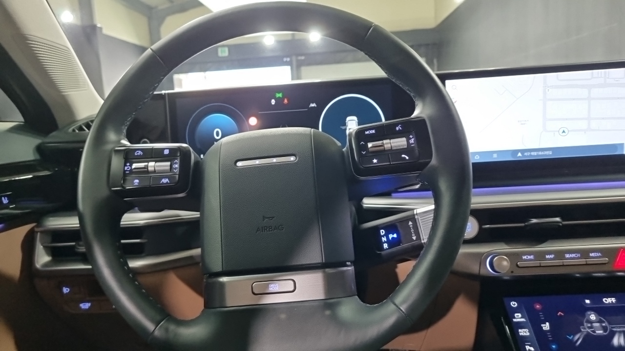 Hyundai Grandeur (GN7) 2,5 Gasoline 2WD Exclusive 2025 — фото 16