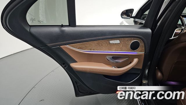 Mercedes-Benz E-Class (W213) E250 Exclusive 2023 — фото 25