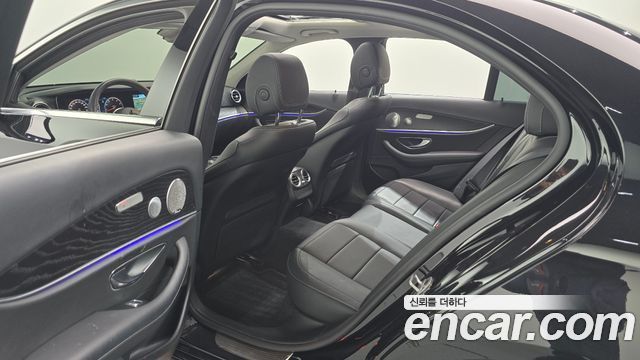 Mercedes-Benz E-Class (W213) E300 4MATIC Avnatgarde 2019 — фото 12
