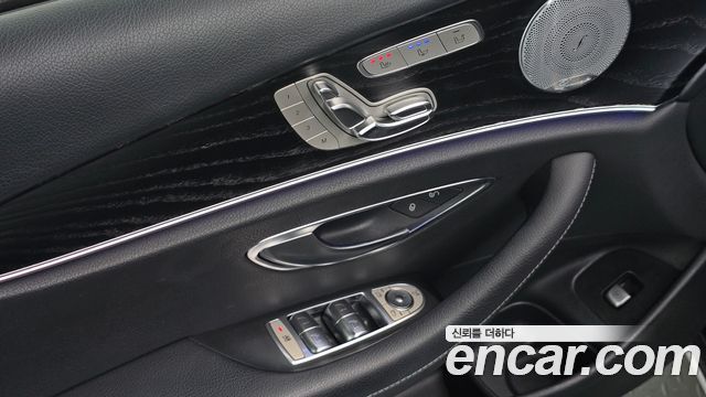 Mercedes-Benz E-Class (W213) E300 4MATIC Avnatgarde 2019 — фото 20