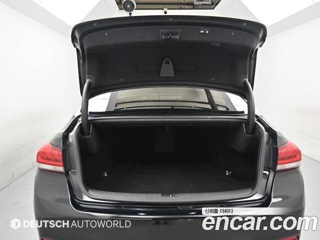 Genesis G80 3.3 GDI AWD Premium Luxury 2017 — фото 23