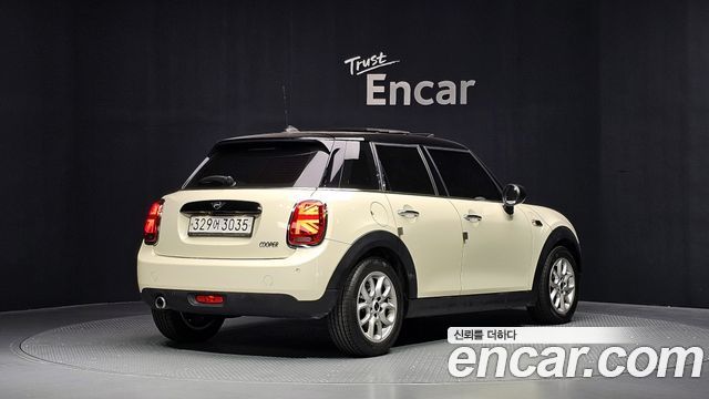 MINI Cooper 5Door HIGH 3rd 2020 — фото 2