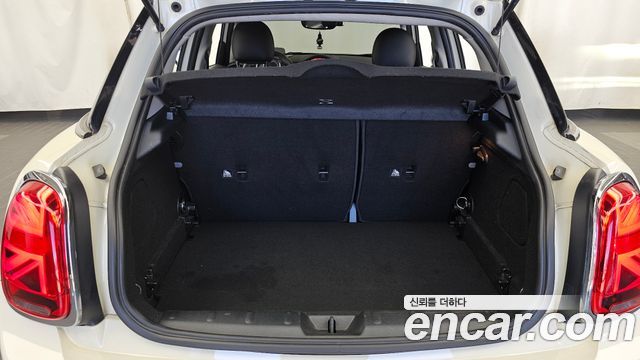 MINI Cooper 5Door HIGH 3rd 2020 — фото 20