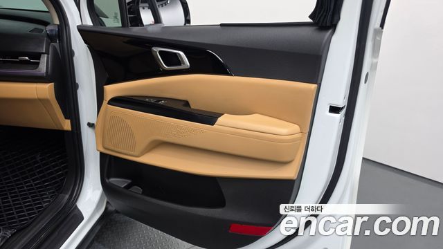 Kia Carnival (IV) Diesel 9-Seater Prestige 2023 — фото 25