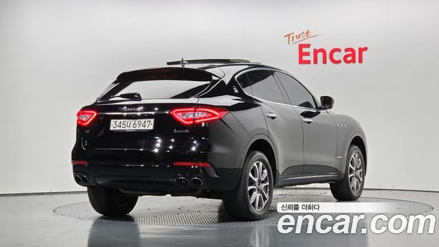 Maserati Levante 3.0 AWD GranLusso 2020 — фото 2