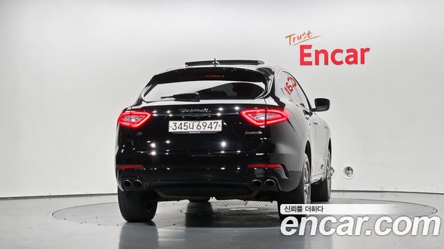 Maserati Levante 3.0 AWD GranLusso 2020 — фото 4
