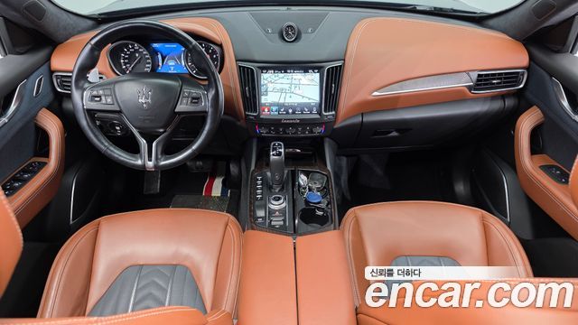 Maserati Levante 3.0 AWD GranLusso 2020 — фото 7