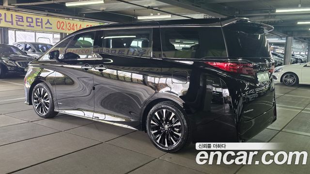 Toyota Alphard (IV) 2.5 HEV Executive AWD 2024 — фото 2