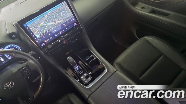 Toyota Alphard (IV) 2.5 HEV Executive AWD 2024 — фото 18
