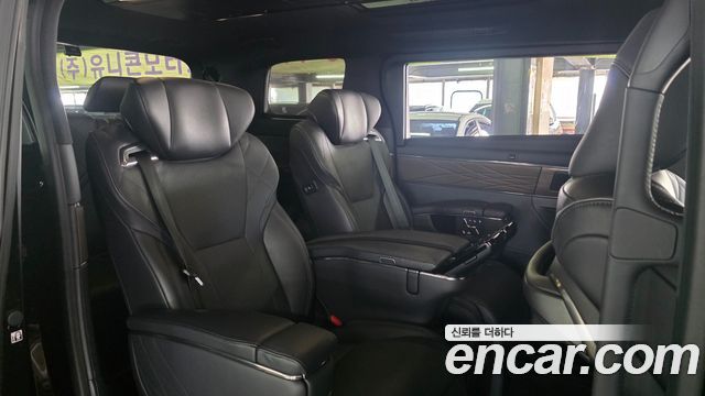 Toyota Alphard (IV) 2.5 HEV Executive AWD 2024 — фото 24