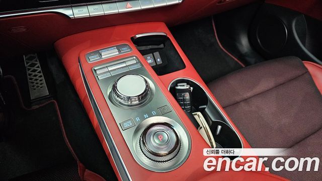 Genesis GV70 2.5T Gasoline 2WD 2021 — фото 9