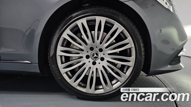 Mercedes-Benz S-Class (W222) S560L 4MATIC 2019 — фото 21