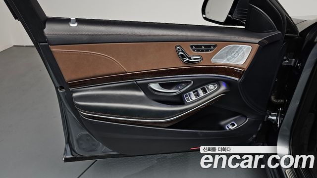 Mercedes-Benz S-Class (W222) S560L 4MATIC 2019 — фото 24