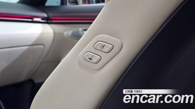 Genesis GV70 2.5T Gasoline AWD 2025 — фото 23