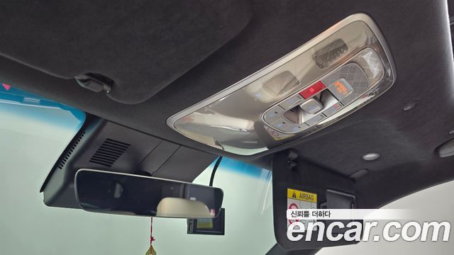 Genesis GV70 2.5T Gasoline AWD 2025 — фото 24