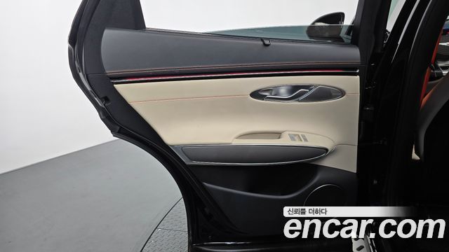 Genesis GV70 2.5T Gasoline AWD 2025 — фото 31